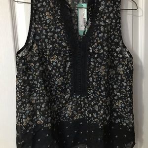 Elegant and fresh blouse!